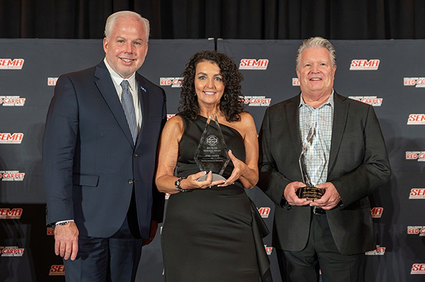 I-CAR presents awards