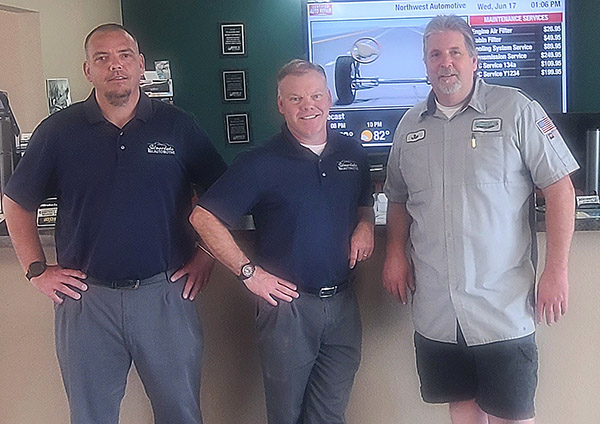 From Left - Eric Anderson (General Manager, Silverlake), Will Sando (Brand President, Silverlake), Jim Lambert (Previous Northwest Auto Owner).